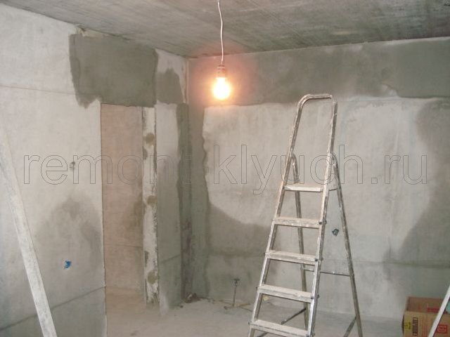 Демонтаж ж/б проёмов, штукатурка и выравнивание стен, потолка гипсовыми смесями по направляющим маякам