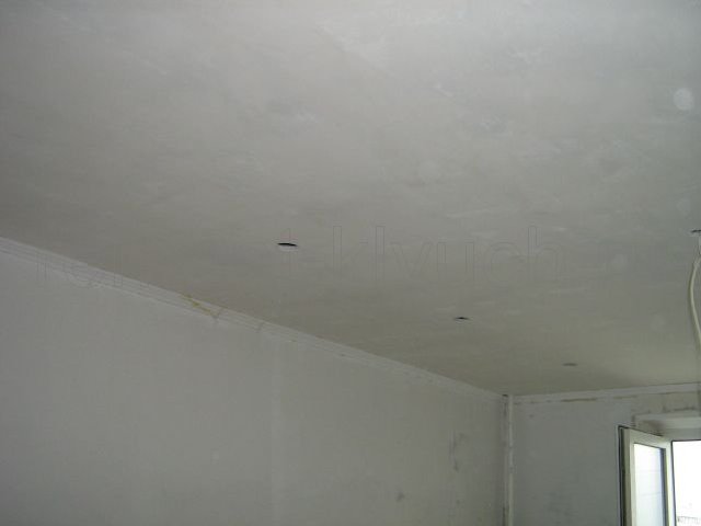 Устройство подвесного потолка в комнате в 1 уровень, шпатлёвка по штукатурке гипсовыми смесями подвесного потолка