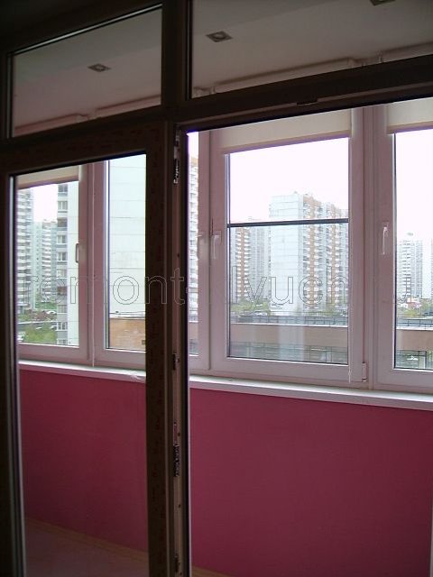 Никулинская - установка подоконника на окно лоджии, окраска стен в/д краской