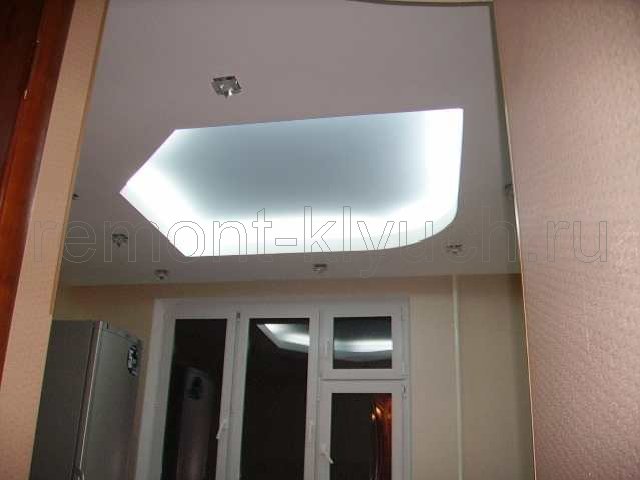 Внутренняя подсветка потолка на кухне 